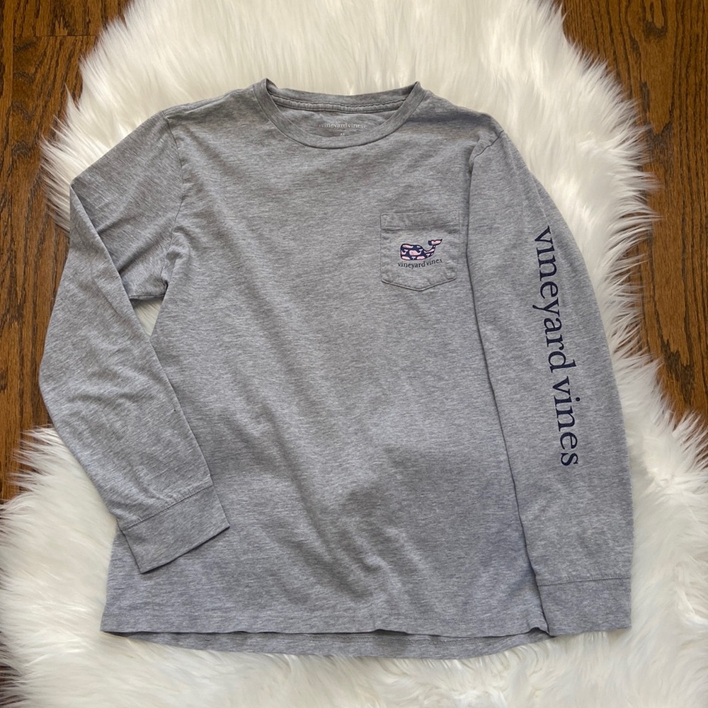 Cute Vineyard Vines girls signature long sleeve tee